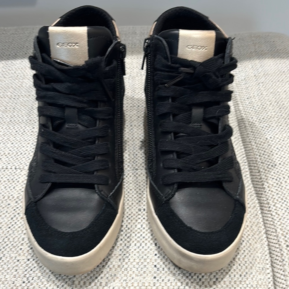 Geox Women’s Black High-Top Sneakers